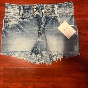 Light washed shorts